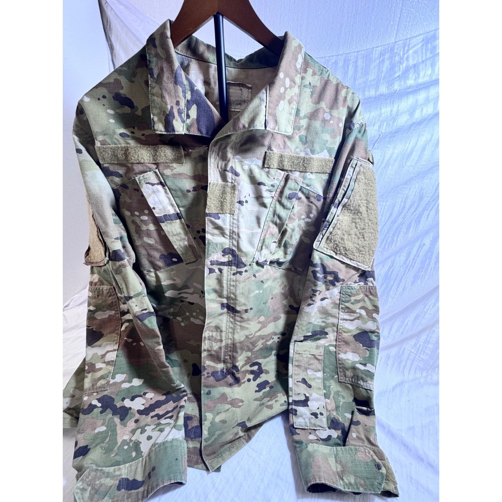 US Military OCP Multicam Combat Uniform Coat Men Medium Long Camo Good Condition